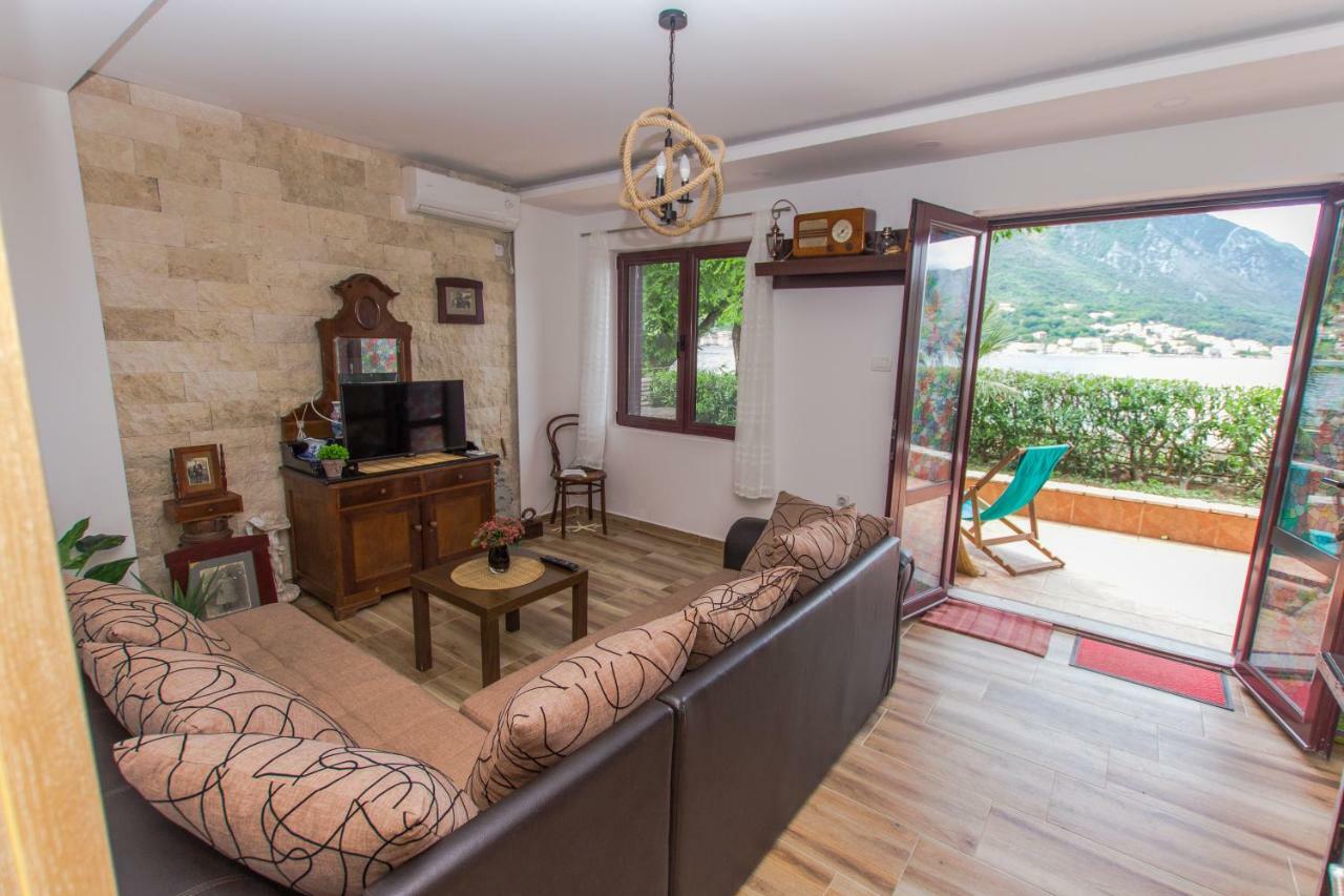 Apartments Beachfront Kotor Zewnętrze zdjęcie